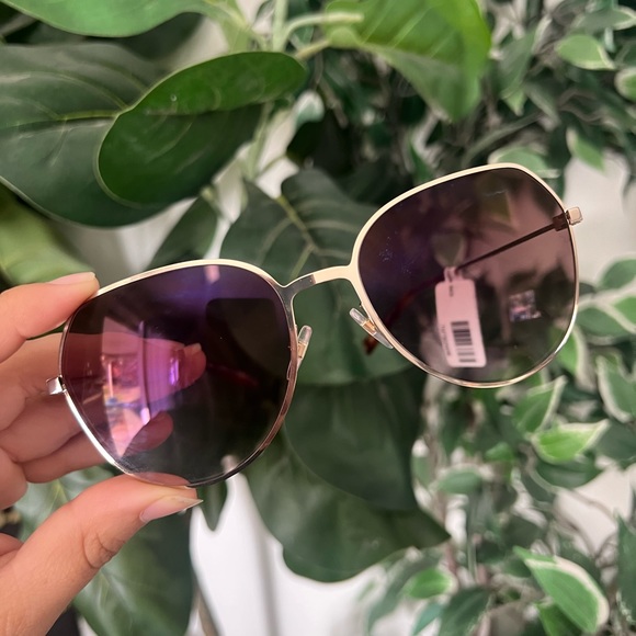 SALE JUST TODAY🌻GIVENCHY flat aviator sunglasses 🌼✨ - Picture 15 of 16